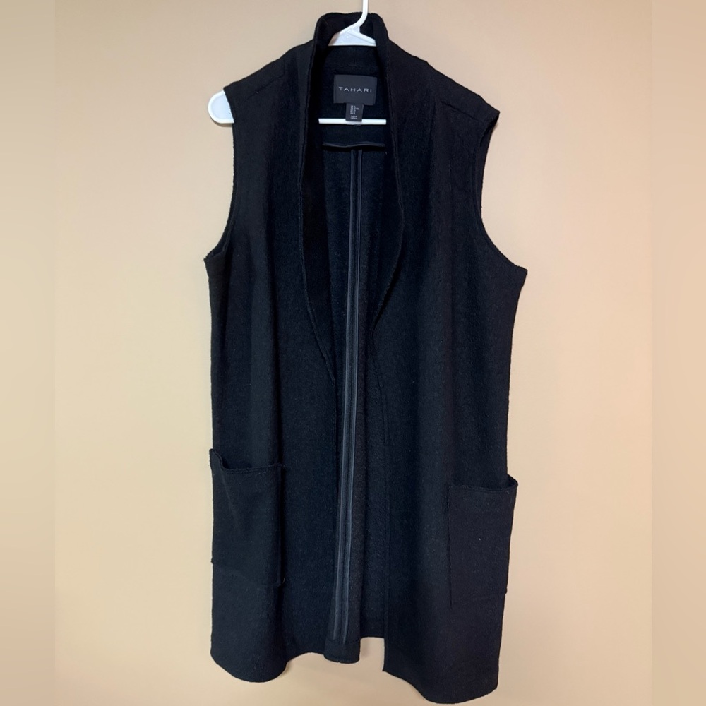 Tahari Black wool blend knee length Cardigan Sweater. Womens XL.  LIKE NEW